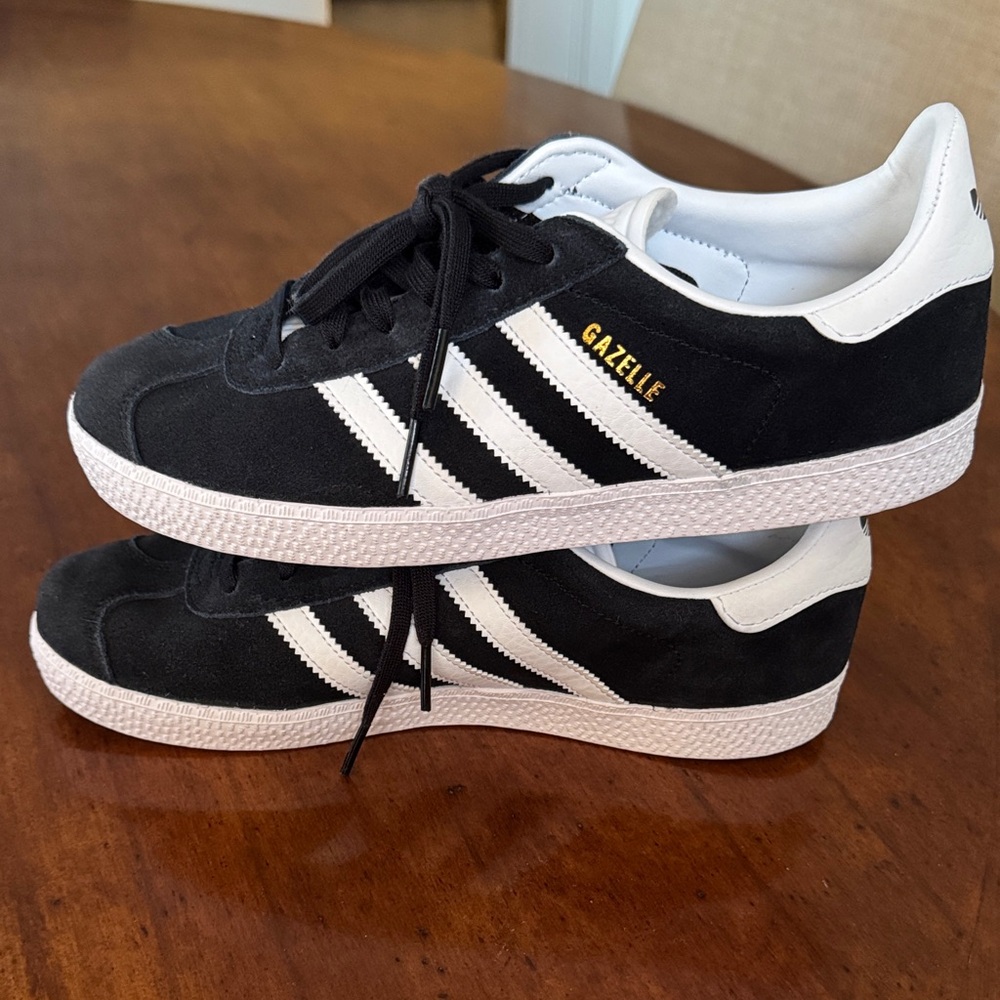 Adidas Gazelle Black White Sneakers - Picture 8 of 8